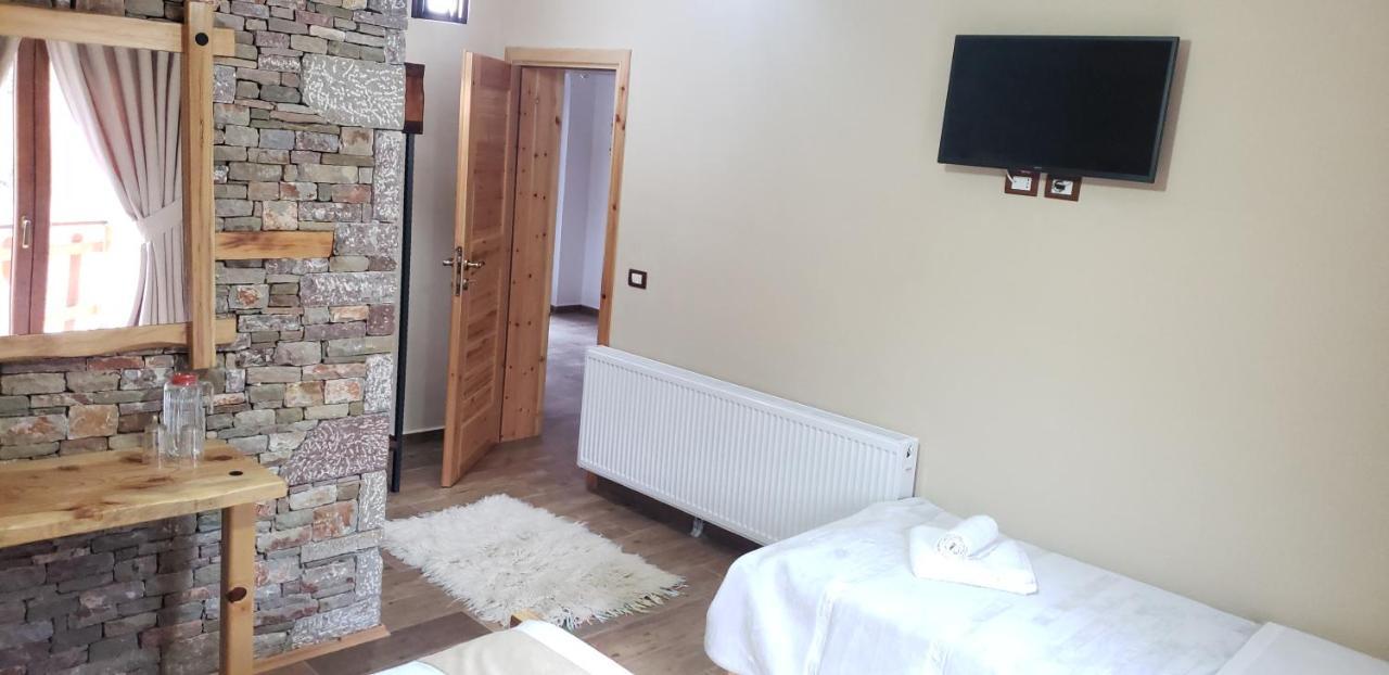 Bed and Breakfast Bujtina Shkodrani Voskopojë Zewnętrze zdjęcie