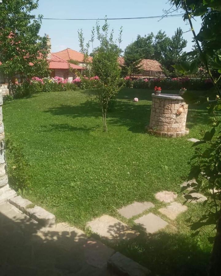 Bed and Breakfast Bujtina Shkodrani Voskopojë Zewnętrze zdjęcie